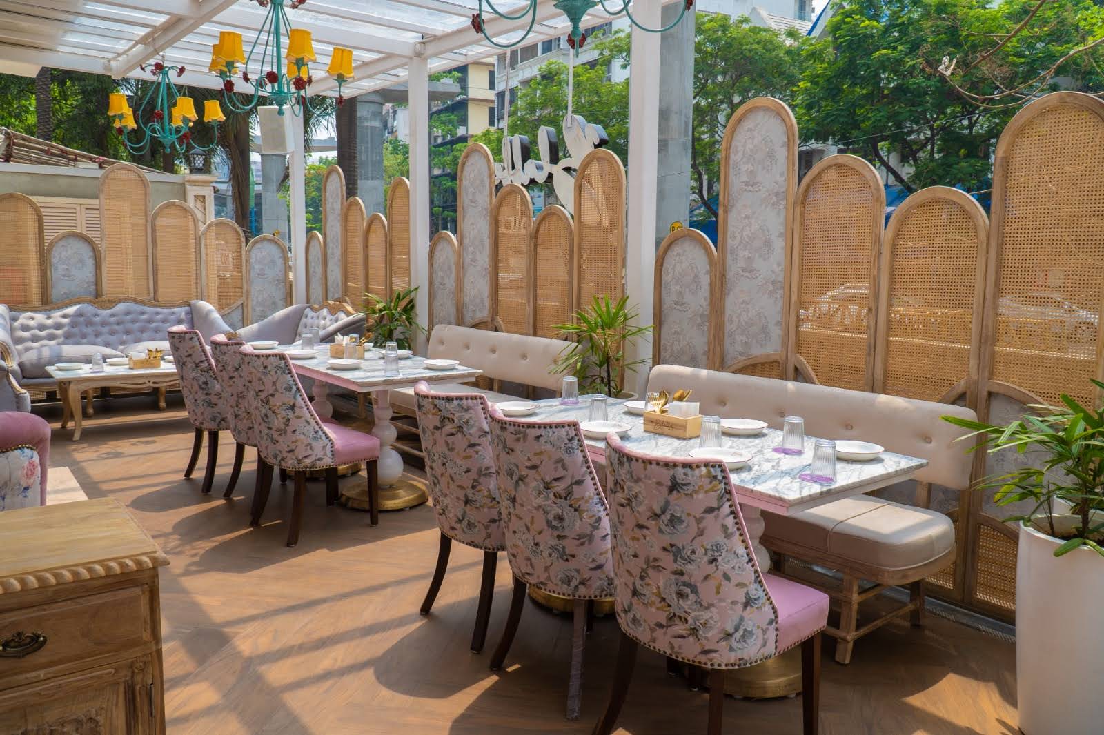 Blabber All day Juhu