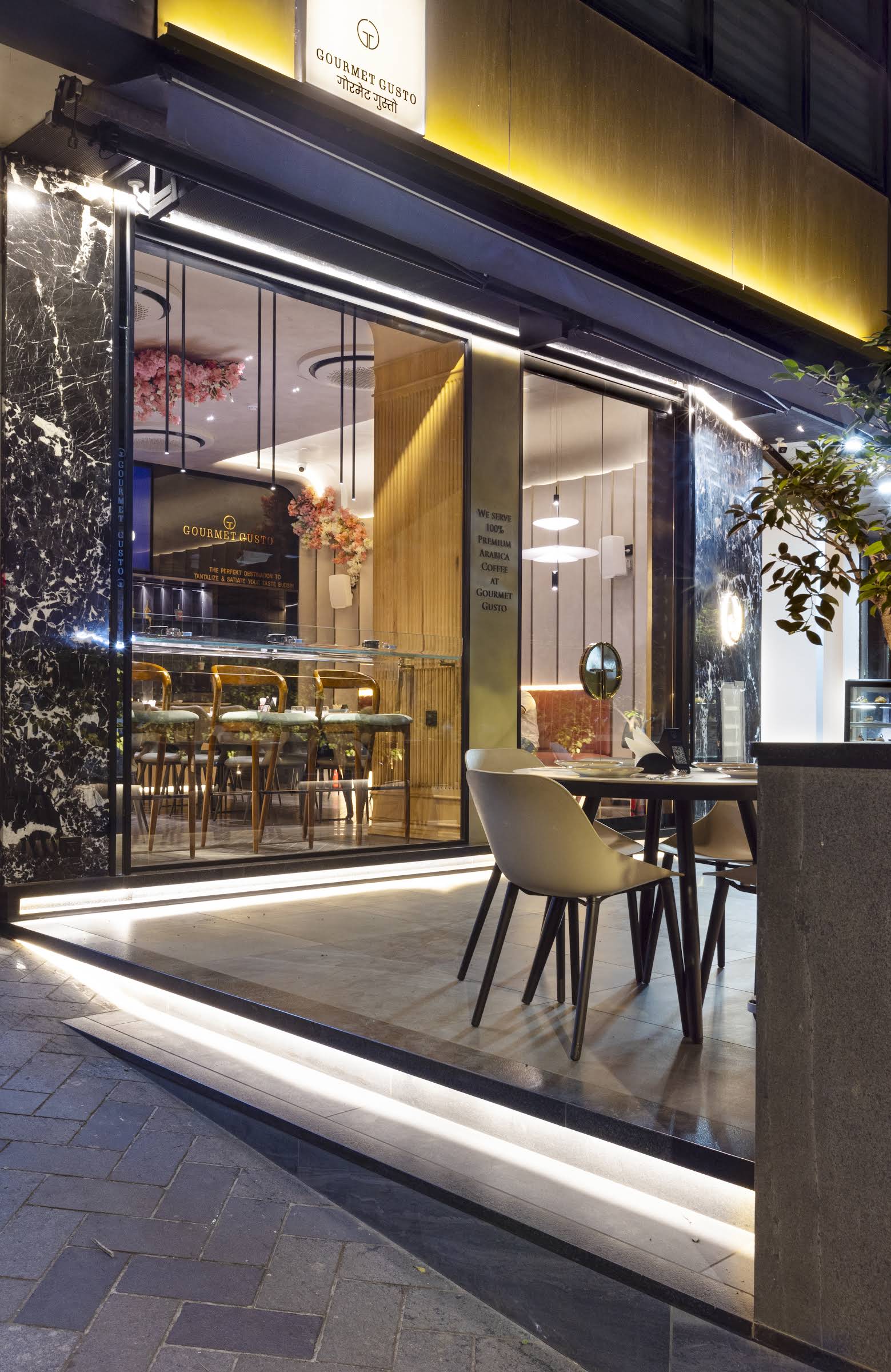 Gourmet Gusto Cafe In Vile Parle